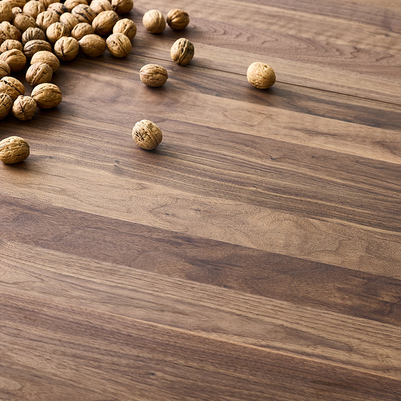DK3 - Plush Dining Table Round 140cm - Walnut - Fifteen Percent Discount