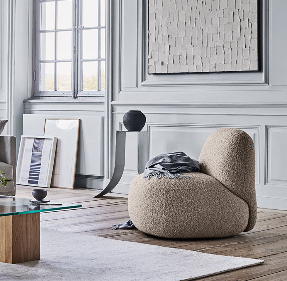 EILERSEN Havana Chair - Fully Upholstered, Soft Fabric, Black Base - Fifteen Percent Discount