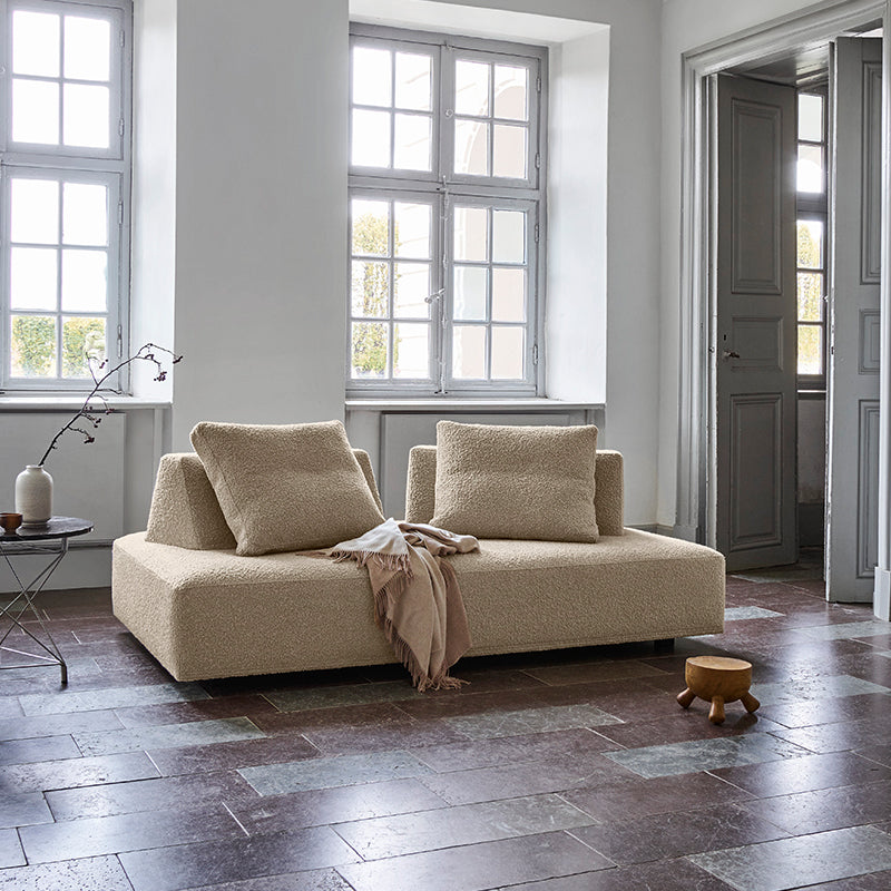 EILERSEN Playground Sofa - 210 x 105 CM - "Sand" Fabric - Fifteen Percent Discount