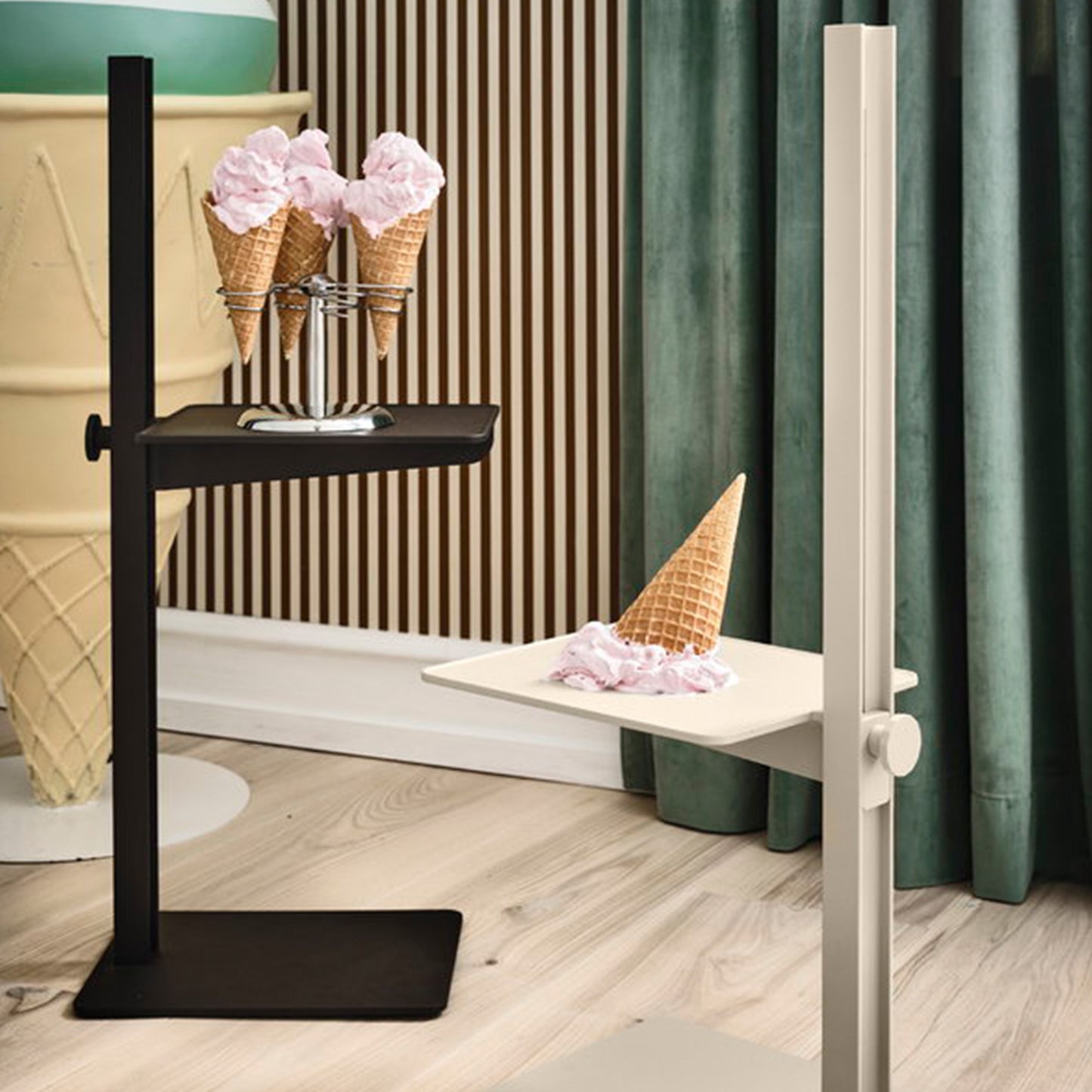 STRING Museum™ Adjustable Side Table - Dark Brown