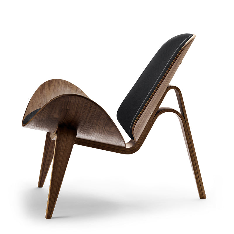 CARL HANSEN & SØNS - CH07 Shell Chair - Walnut Oiled - Thor Leather Seat