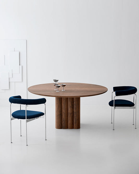 DK3 - Plush Dining Table Round 140cm - Walnut - Fifteen Percent Discount