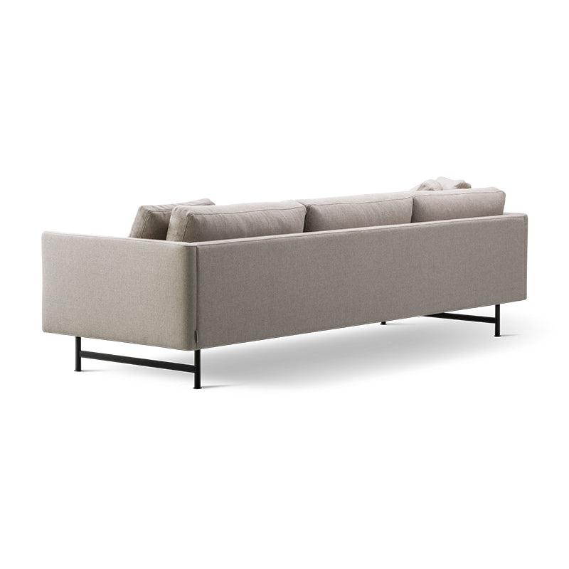 FREDERICIA - Calmo Sofa Three Seater - 250 x 90 CM - Ruskin "Quill"