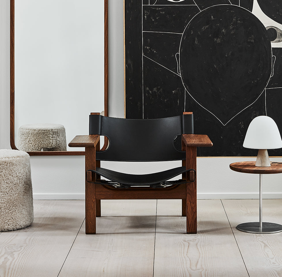 FREDERICIA The Spanish Chair - Smoke Oak Oiled with Black Leather Seat