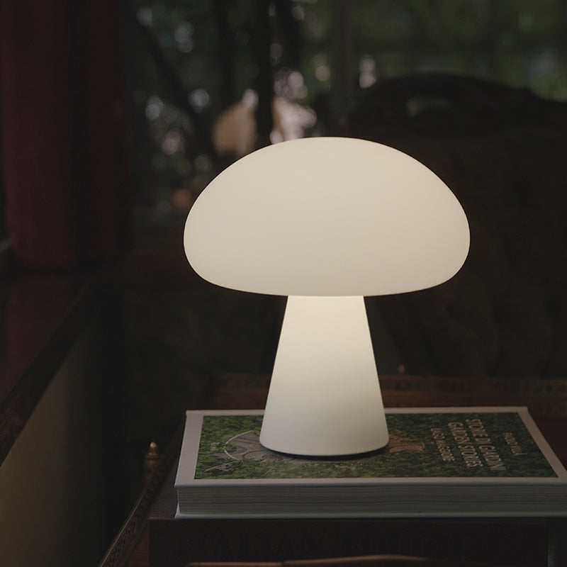 GUBI Obello Rechargeable Lamp - Indoor & Outdoor Safe - 25% Off